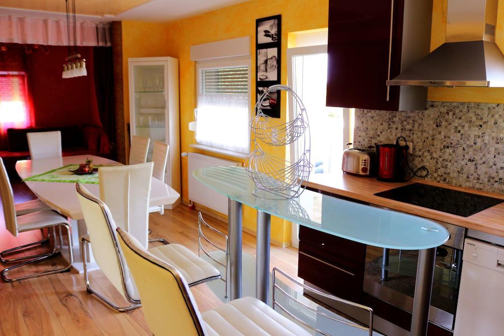 Apartment Euro As Kappel-Grafenhausen Ruang foto