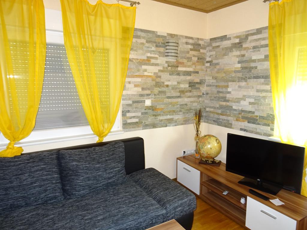 Apartment Euro As Kappel-Grafenhausen Bagian luar foto