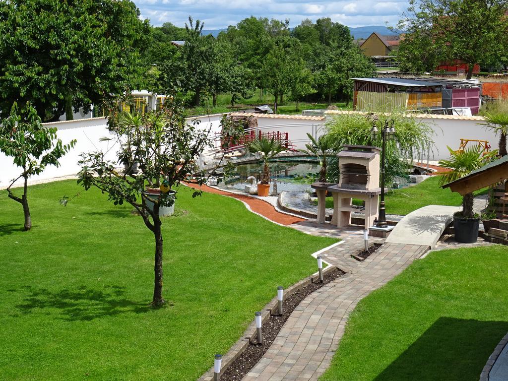 Apartment Euro As Kappel-Grafenhausen Bagian luar foto